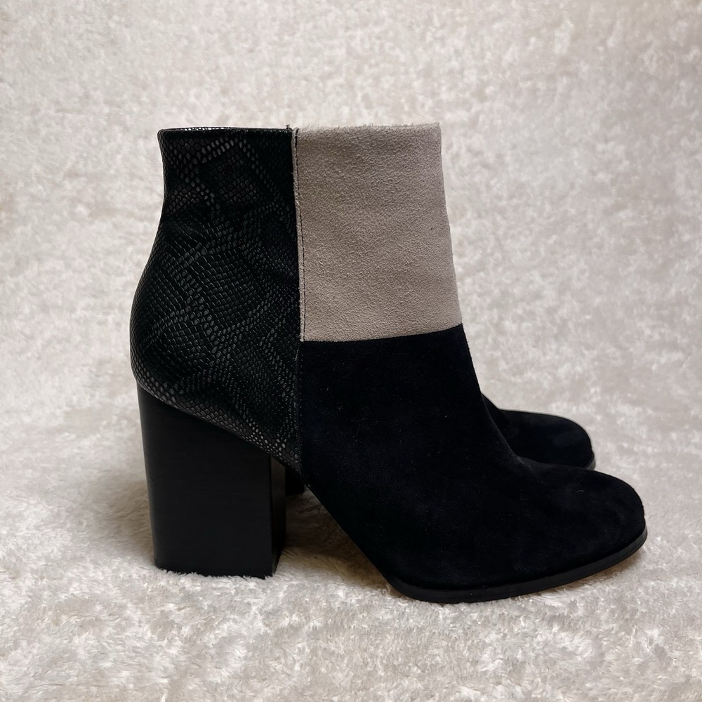 Very Volatile LA Color Block Bootie Womens 7.5 Suede Leather‎ Black Snakeskin